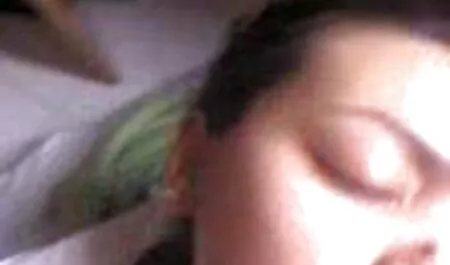 Подружка з секс відео мама з сином великою жопою спокушає садівника