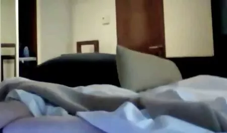 Одружений і зраджує. секс мама і син