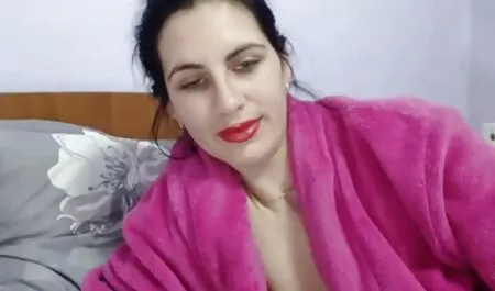 Мати розбудила секс сина з мамою доньку.