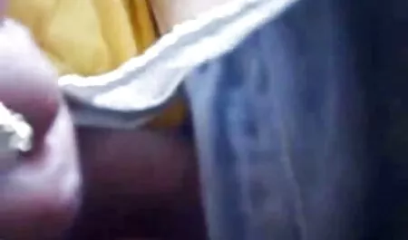 Блондинка їсть онлайн порно мама з сином Діадор