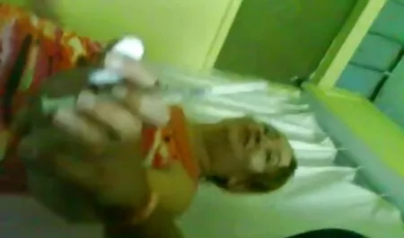 Секс секс відео мама з сином на парковці з молодою працівницею
